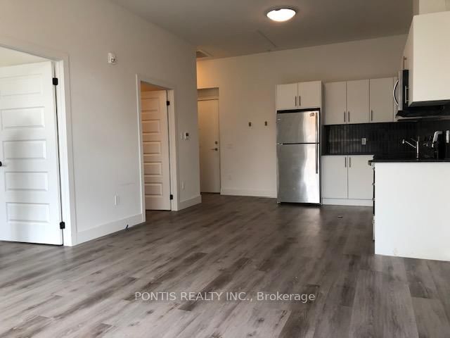 104 - 103 Roger St, Waterloo, N2J 0G2 | Image 3