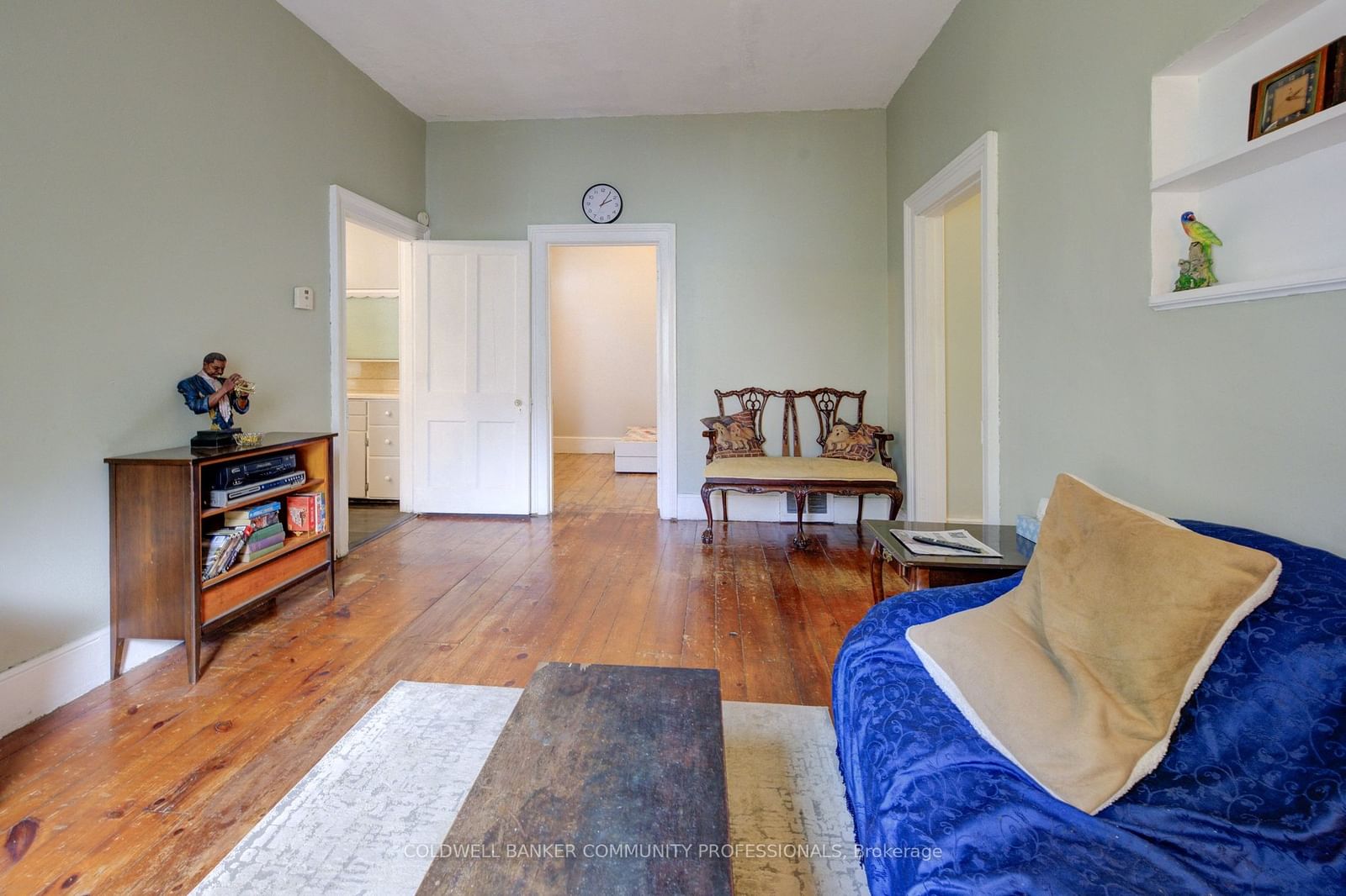 Listing Image 18