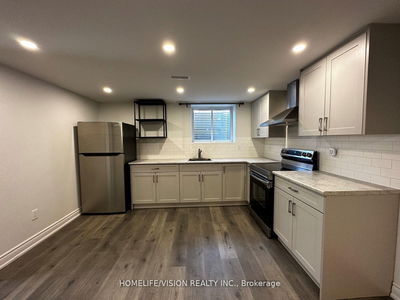 Unit B — 23 Markwood Dr, Kitchener -  image-0-3