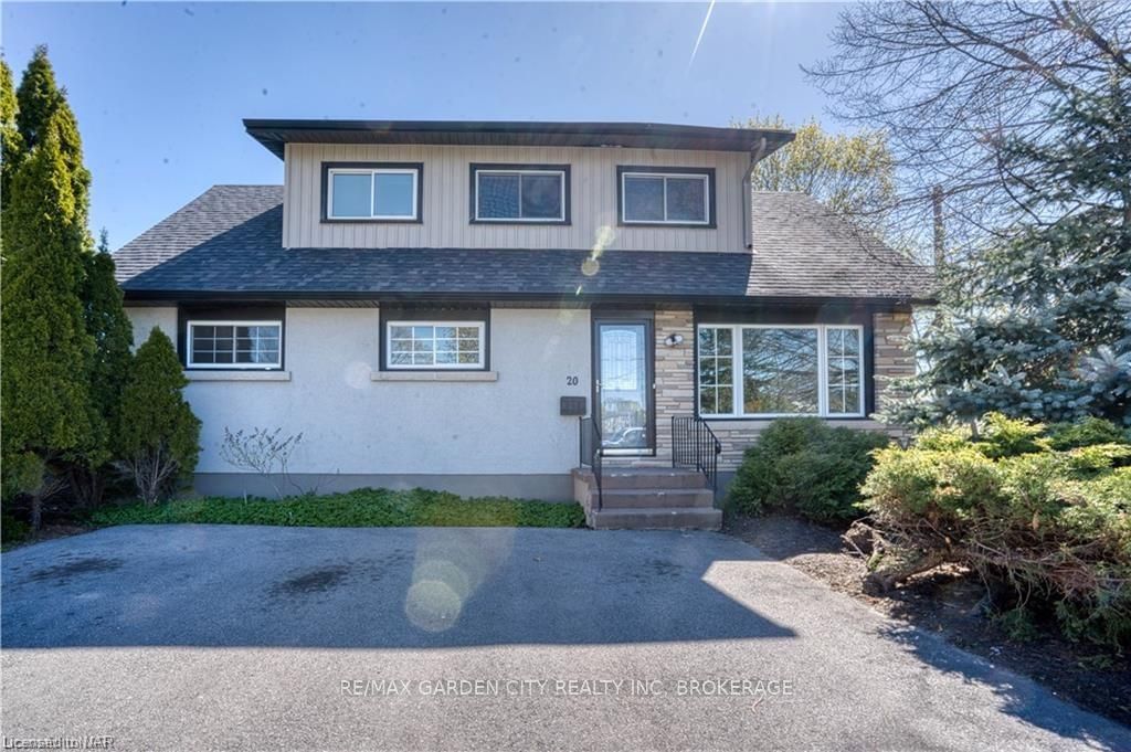 Detached House sold at 20 FREDERICK Street, St. Catharines, 458 - Western Hill, L2S 2S4 - MLS: X9420099