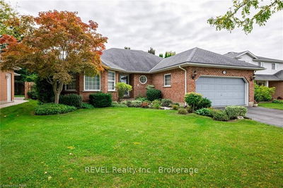 7886 BISHOP Ave, Niagara Falls - 208 - Mt. Carmel image-0-2