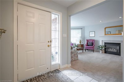 7886 BISHOP Ave, Niagara Falls - 208 - Mt. Carmel image-0-4