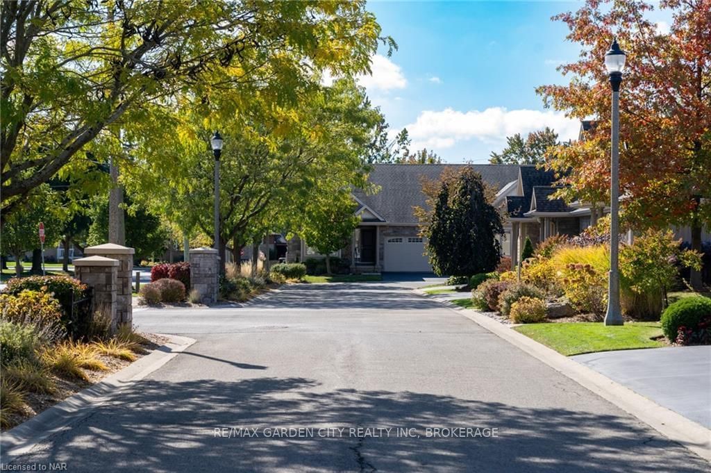 70 ELMWOOD Avenue, Unit 27 - Photo 50