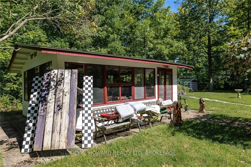 Listing Image 7