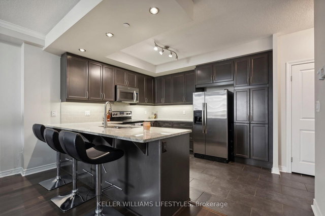 1210 - 330 Ridout Street N