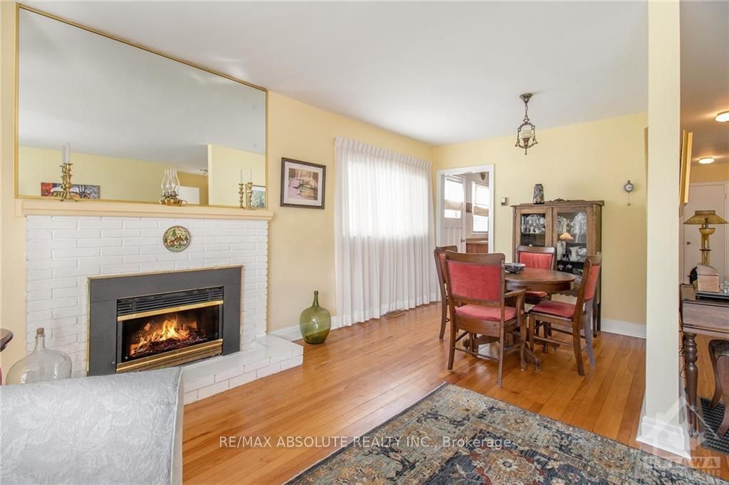 Listing Image 7