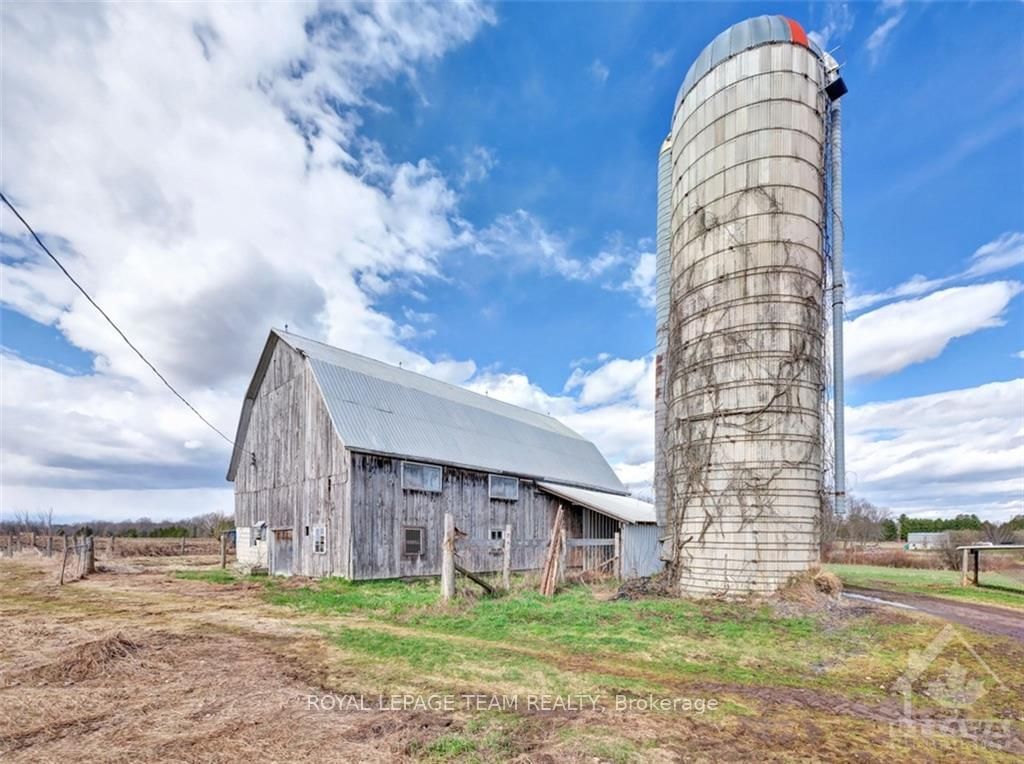 Listing Image 24