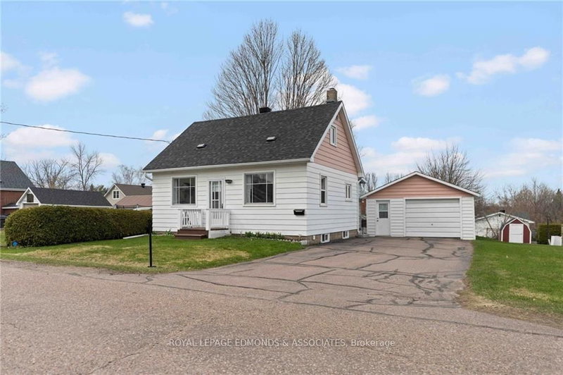 495 WILBERT St, Pembroke, K8A 3G7 | Image 2