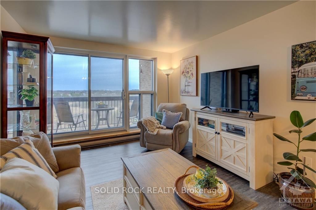 334 QUEEN MARY Road, Unit 516 - Photo 15