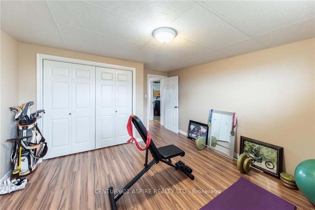 Listing Image 25