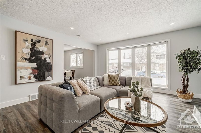 A - 2636 HICKSON Cres, Ottawa, K2H 6Y6 | Image 2