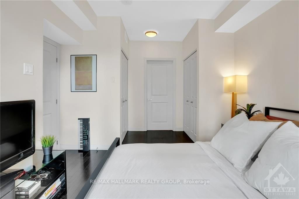 242 RIDEAU Street, Unit 1402 - Photo 18