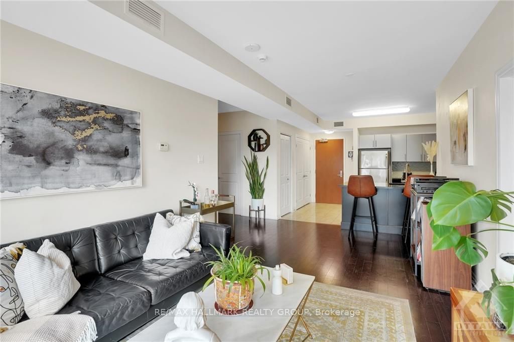 242 RIDEAU Street, Unit 1402 - Photo 9