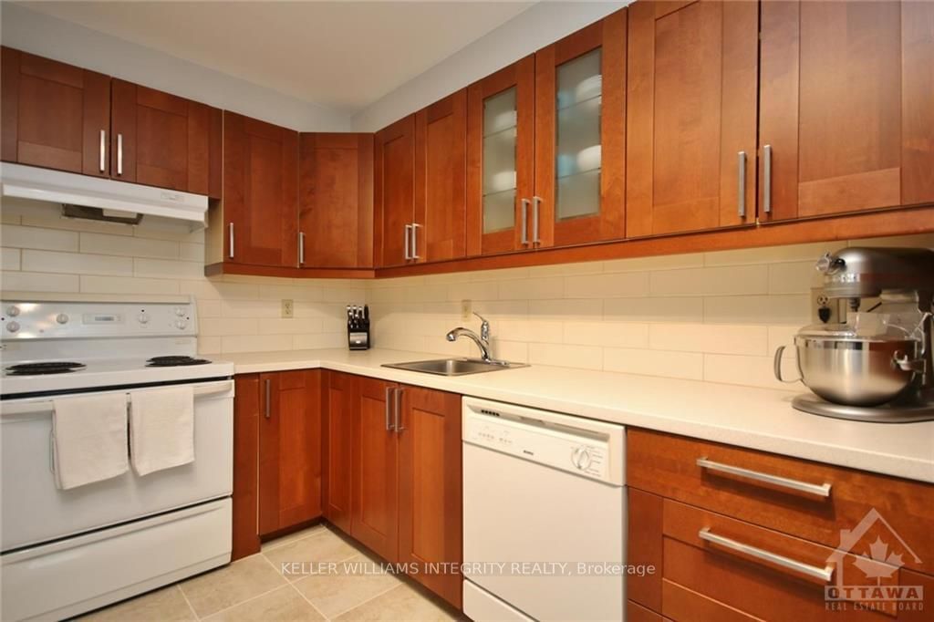 2650 SOUTHVALE Crescent, Unit 413 - Photo 9