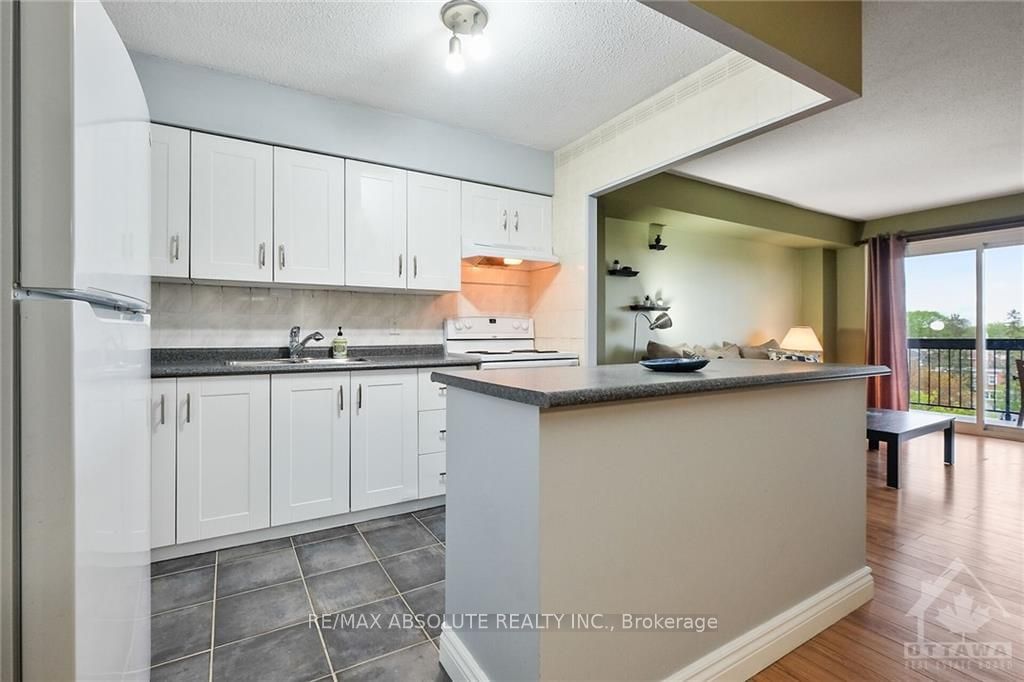 158C MCARTHUR Avenue, Unit 508 - Photo 9