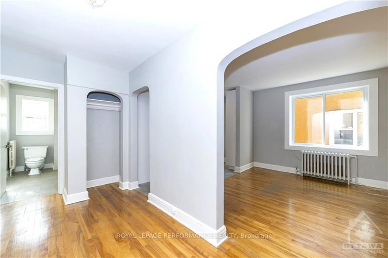 A - 17 SPRINGFIELD Rd, Ottawa, K1M 1C8 | Image 3