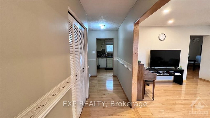 960 CAHILL Dr, Ottawa, K1V 9H8 | Image 2