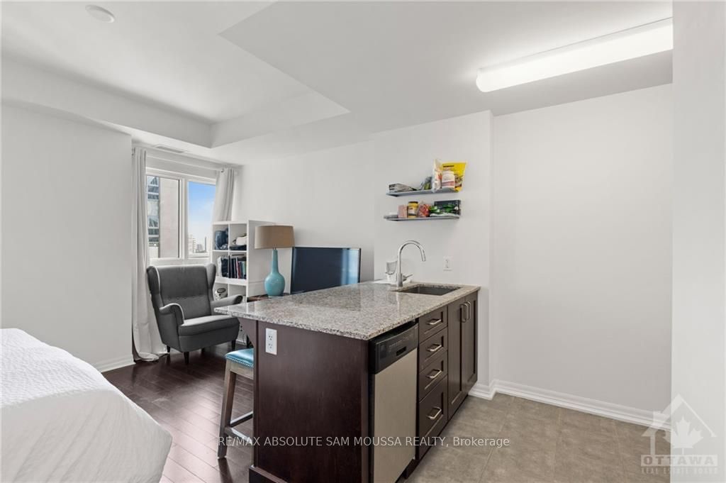 242 RIDEAU Street, Unit 1708 - Photo 13