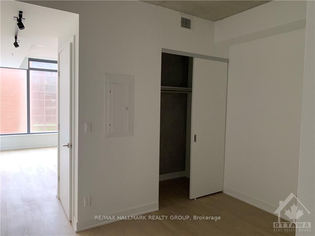 203 CATHERINE Street, Unit 306 - Photo 3