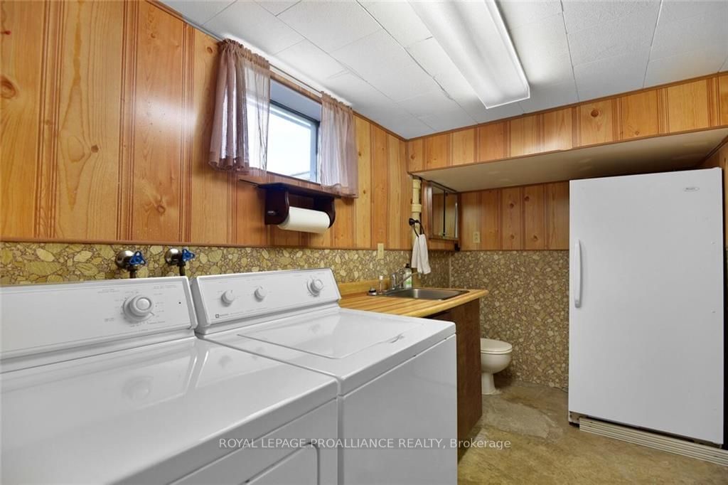 Listing Image 16