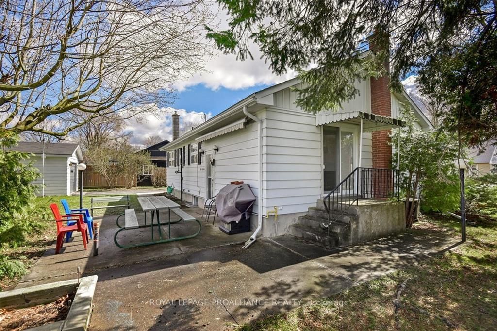 Listing Image 22