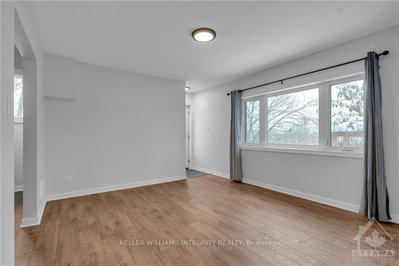 Unit 3 — 1170 MERIVALE Road — photo 4