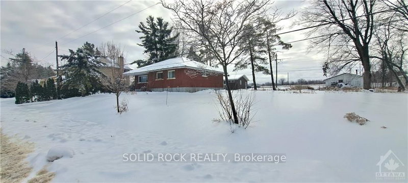 28 MYRLE Ave, Ottawa, K2H 8E6 | Image 2