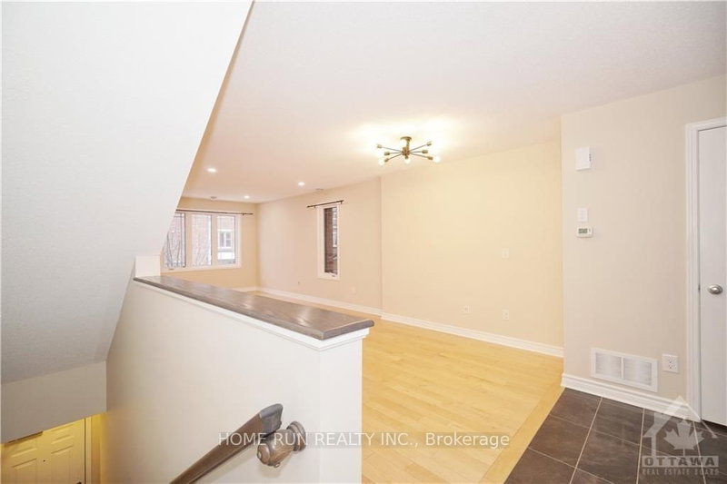 462 LEBOUTILLIER Ave, Ottawa, K1K 2V7 | Image 2