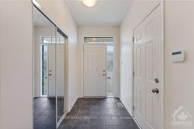 192 FELICITY Cres, Ottawa, K1W 0C2 | Image 2