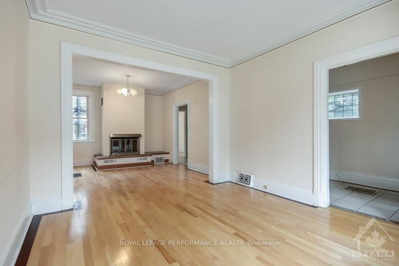 34 GILMOUR St, Ottawa, K2P 0N3 | Image 3