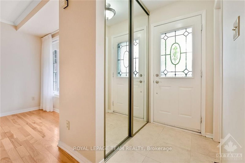 30 PEACOCK Cres, Ottawa, K2J 3P6 | Image 3