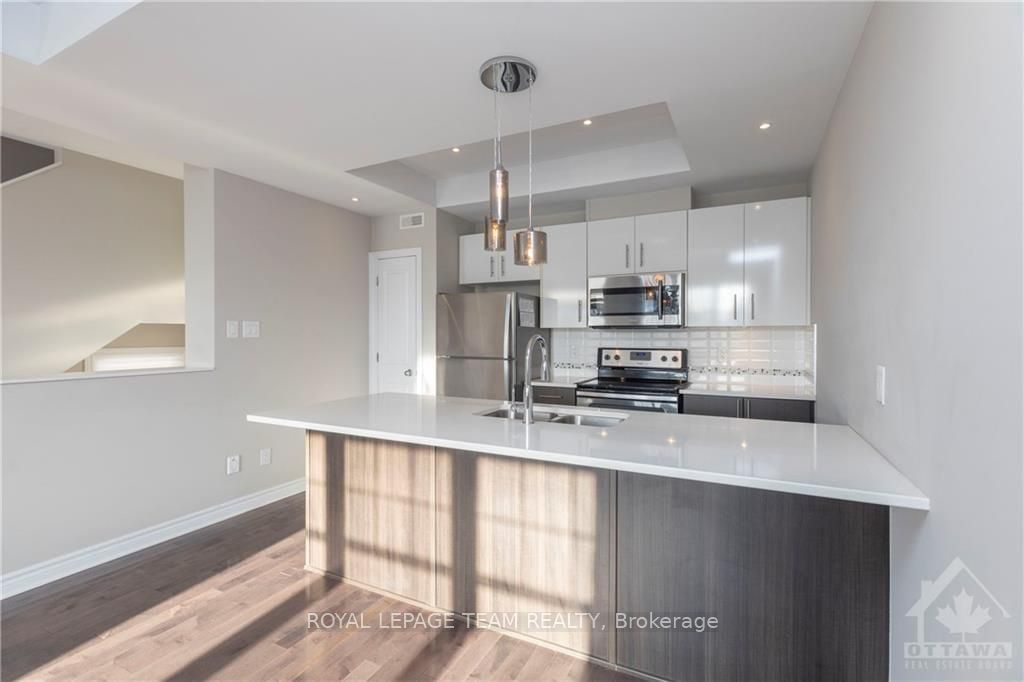 82 FALLENGALE Crescent - Photo 10