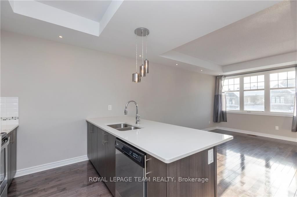 82 FALLENGALE Crescent - Photo 12