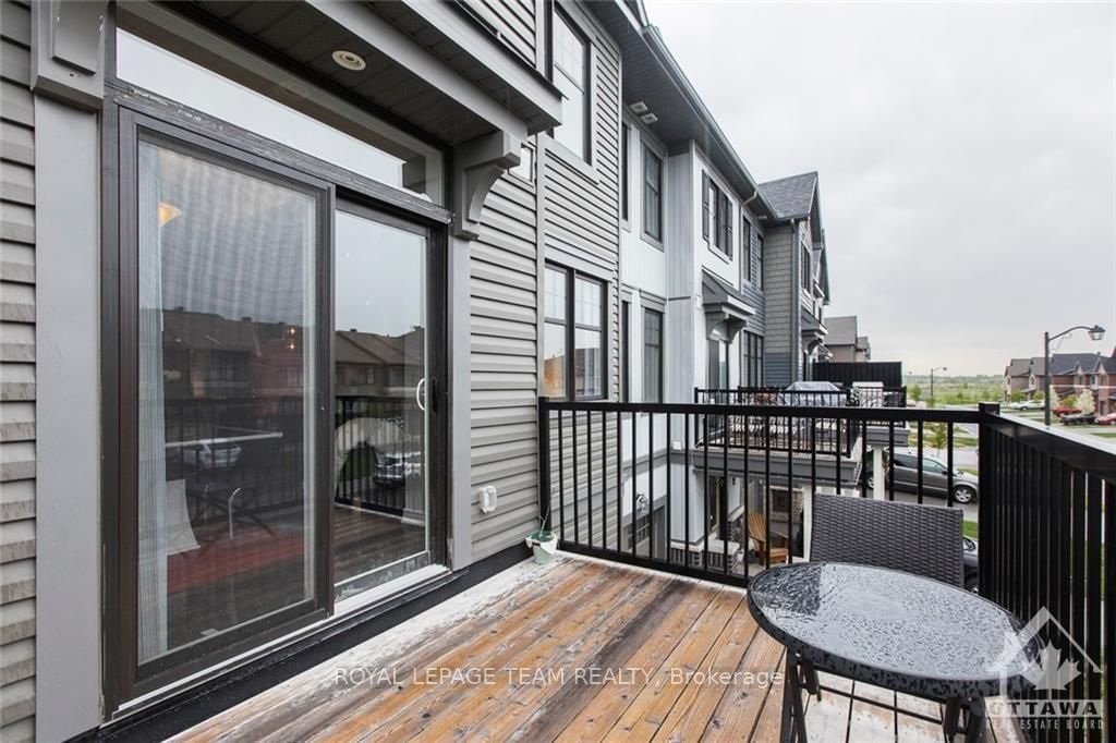 82 FALLENGALE Crescent - Photo 17