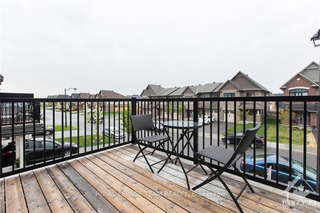 82 FALLENGALE Crescent - Photo 18