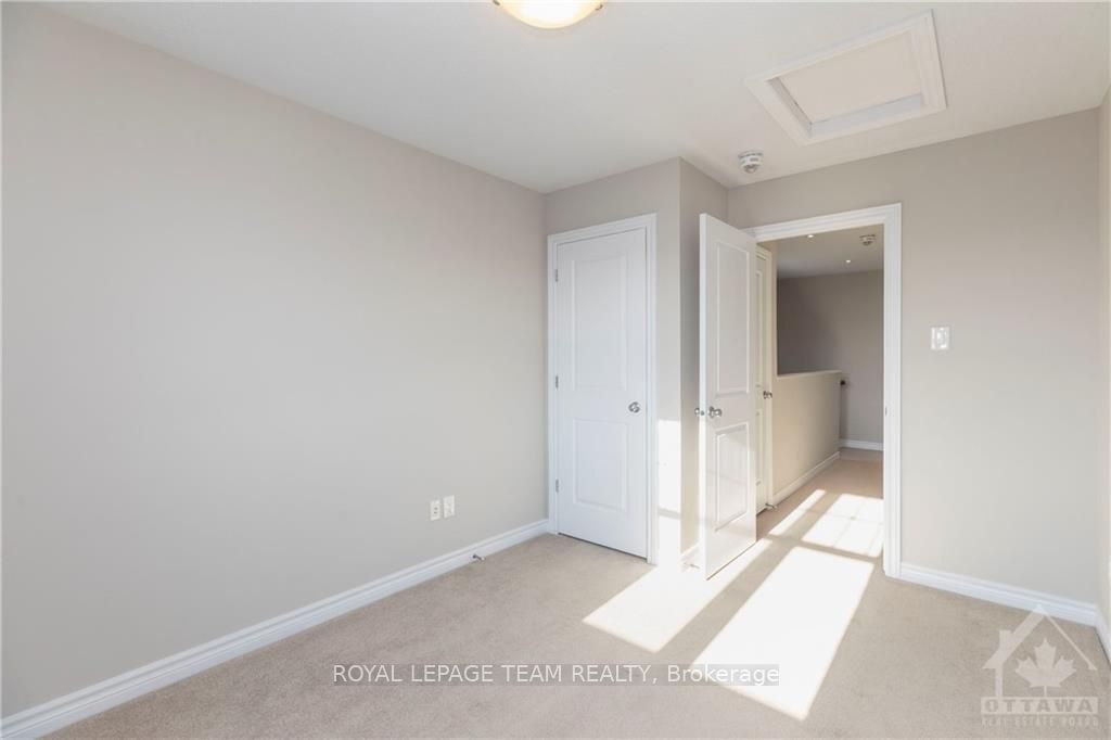 82 FALLENGALE Crescent - Photo 26