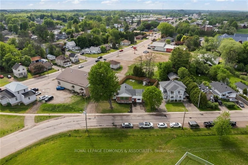 184 RIVERSIDE Dr, Pembroke, K8A 5K9 | Image 2