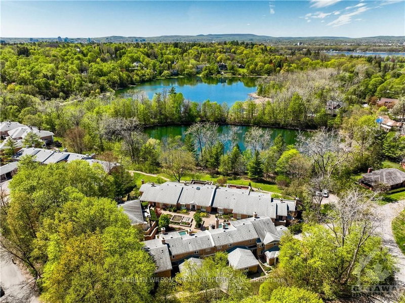 7 - 65 WHITEMARL Dr, Ottawa, K1L 8J9 | Image 2