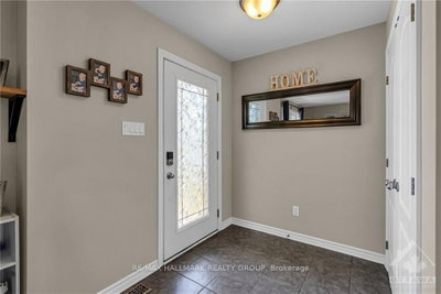 308 TRILLIUM Circle — photo 2