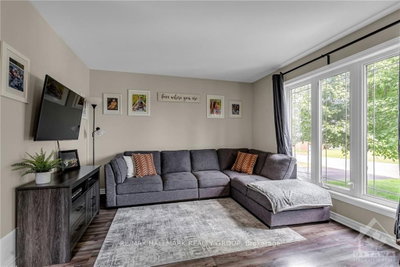 308 TRILLIUM Circle — photo 4
