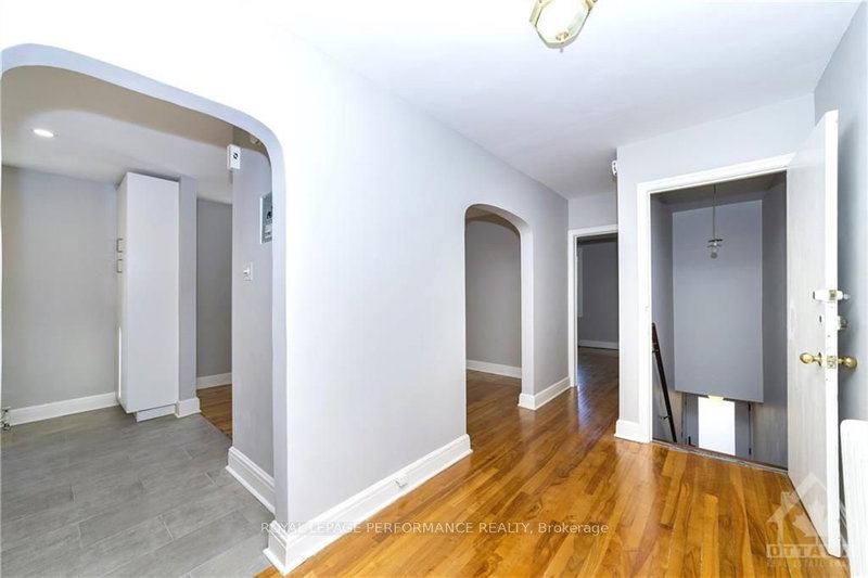 A - 17 SPRINGFIELD Rd, Ottawa, K1M 1C8 | Image 3