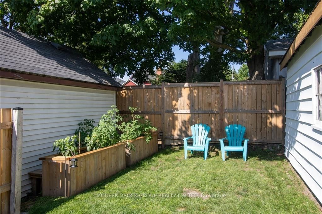 Listing Image 7