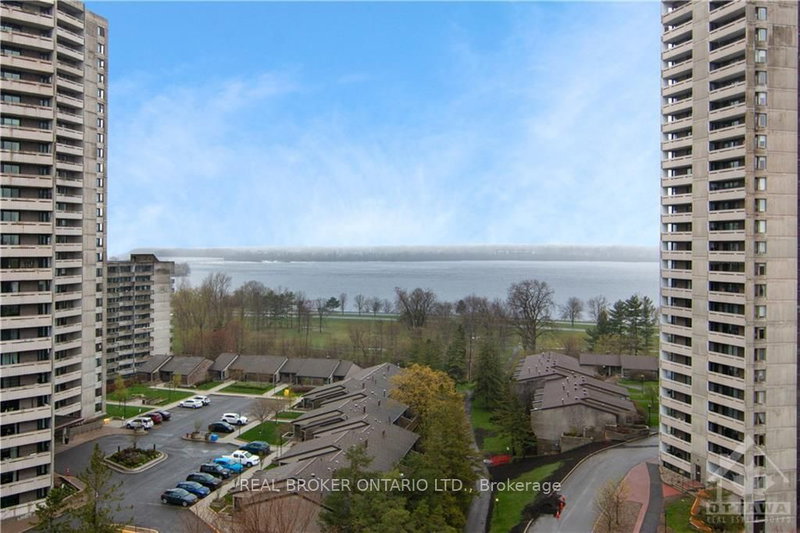 1115 - 1100 AMBLESIDE Dr, Ottawa, K2B 8G6 | Image 2