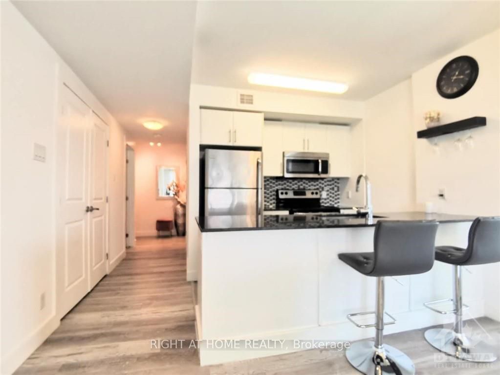 242 RIDEAU Street, Unit 709 - Photo 9