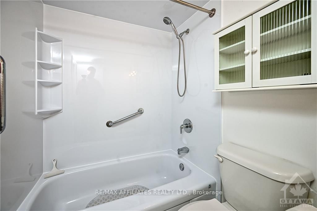 158C MCARTHUR Avenue, Unit 408 - Photo 25