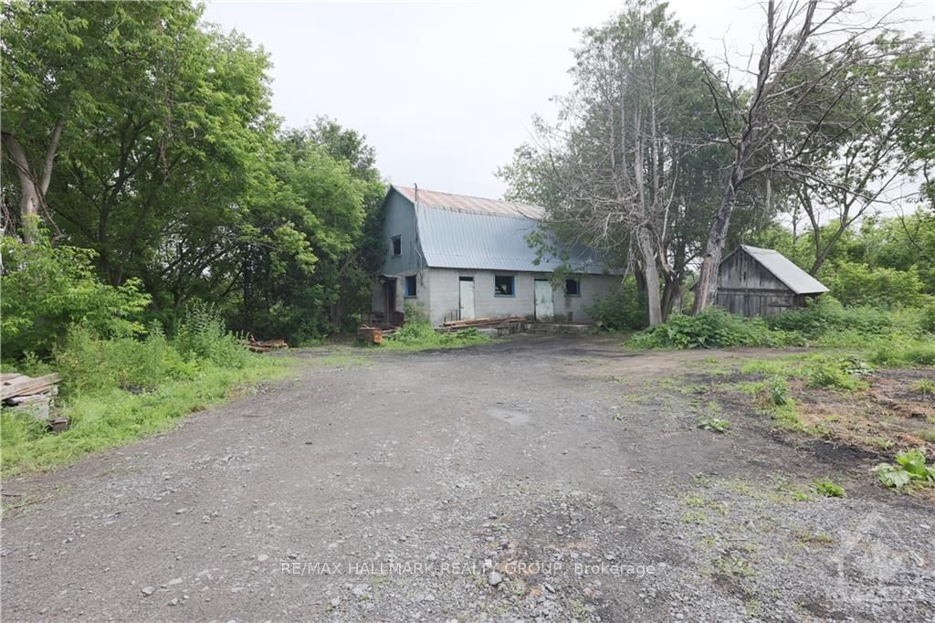 Listing Image 7