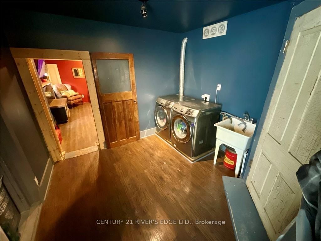 Listing Image 15