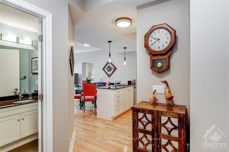 1106 - 75 CLEARY Ave, Ottawa, K2A 1R8 | Image 2