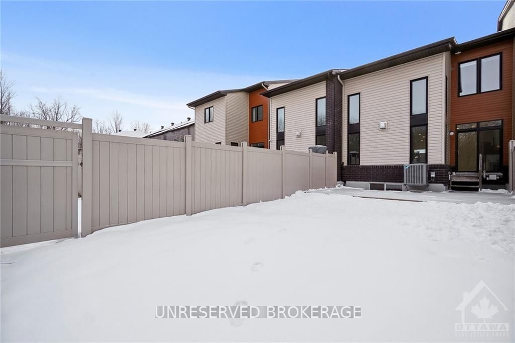 Listing Image 24