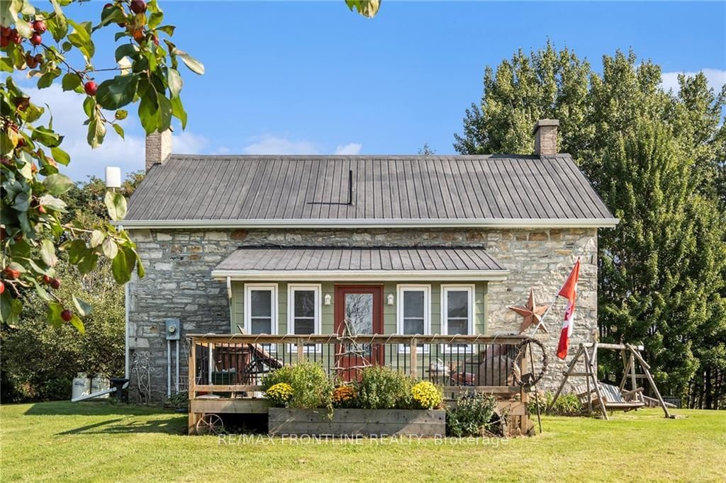 Listing Image 4